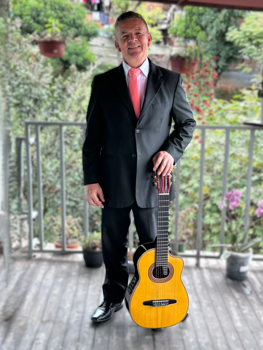 Jaime Urrego - Segundo Requinto y Segunda Voz
